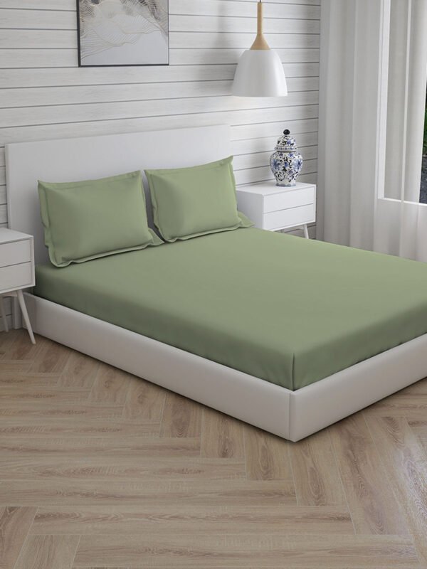 Pure Earth 300 TC Cotton Ultra Fine Olive Green Colored Solid Print King Bed Sheet Set