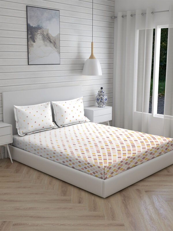 Akira -1 225 TC Chief Value Cotton Super Fine White/Brown Colored Geometric Print King Bed Sheet Set